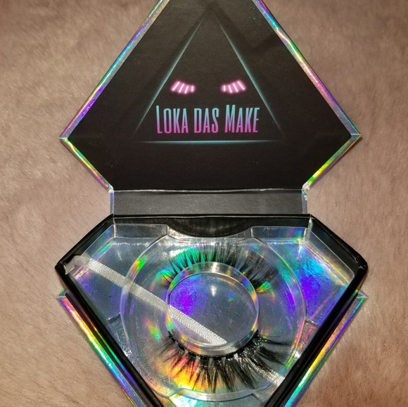 Faux Mink Cruelty Free Eyelashes - Picture 3 of 4